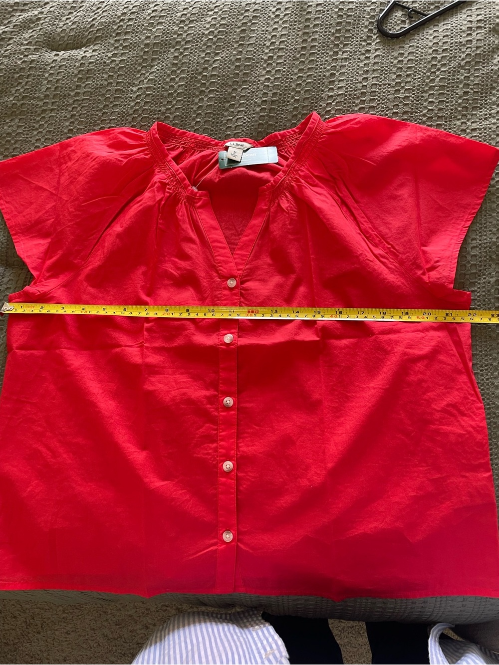 L.L. Bean Women's Bright Pomegranate Short-Sleeve Button-Front Top- Med Petite - Picture 7 of 7